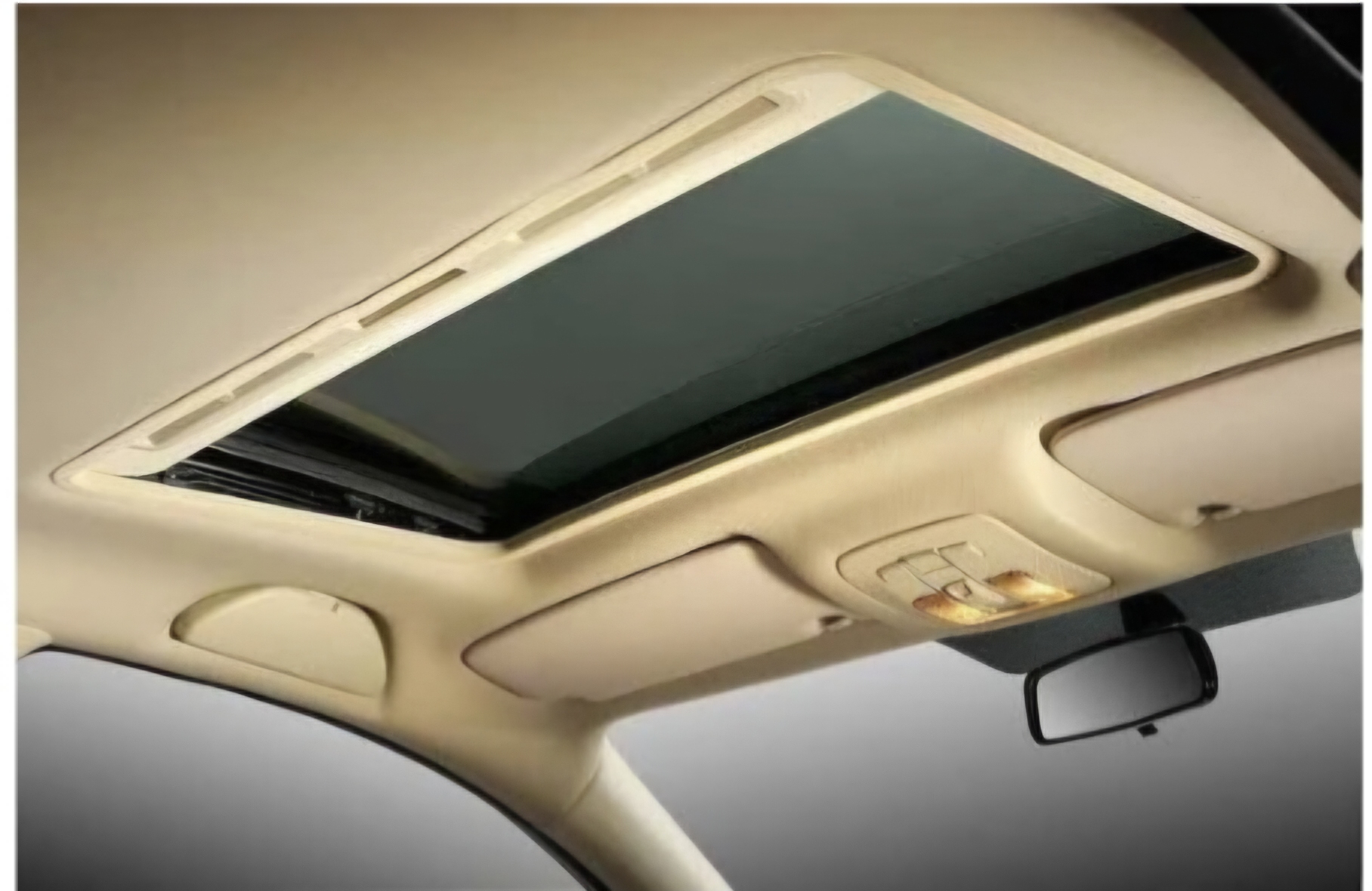 سانروف کامل برلیانس ۳۳۰