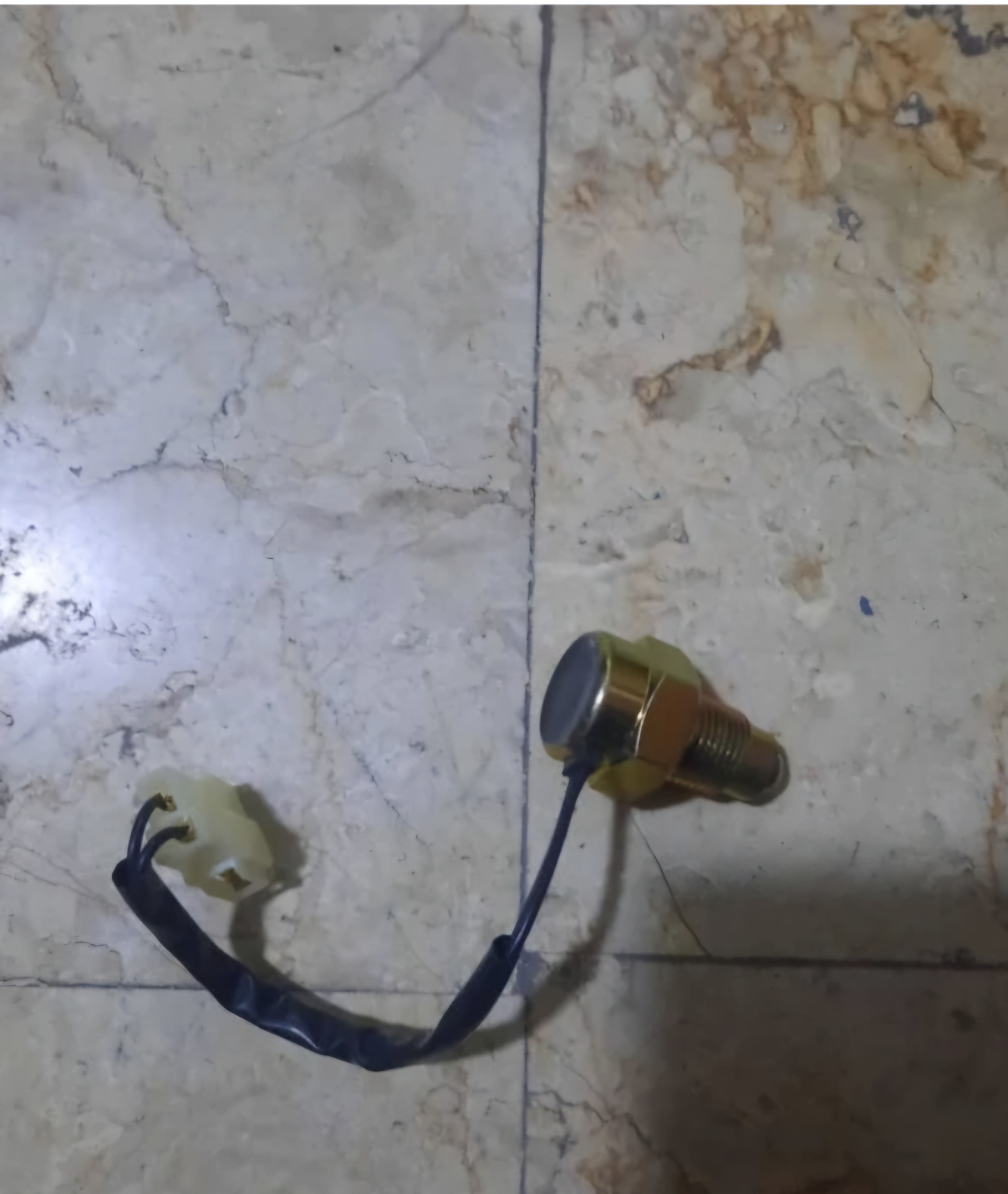 فشنگی دنده عقب لیفان۵۲۰