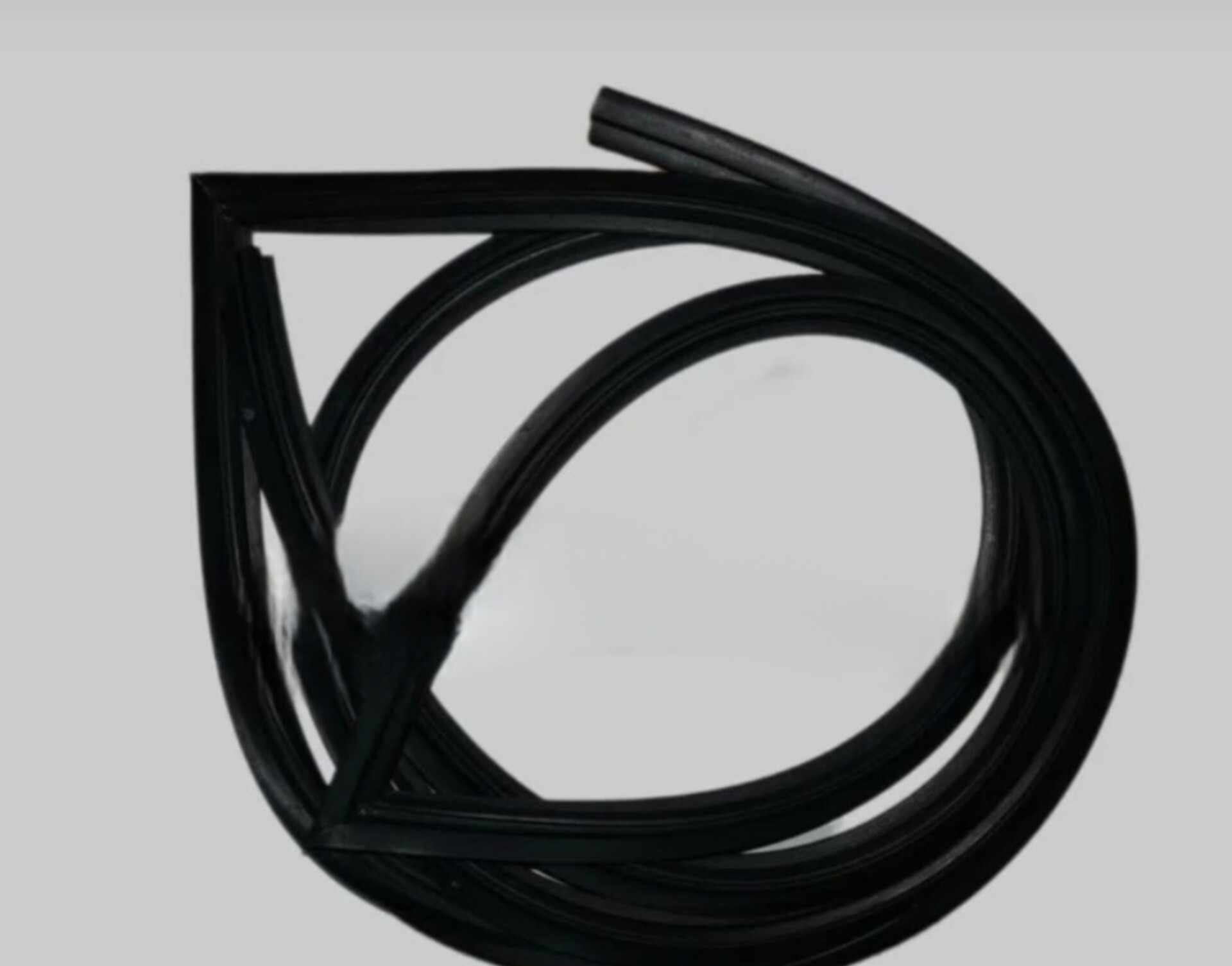 نواردورشیشه جلو برلیانس سری 330