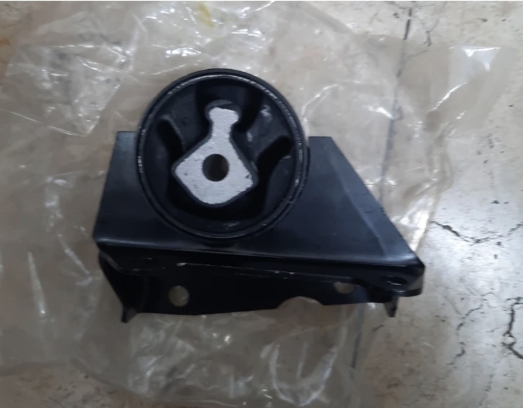 دسته موتور چپ لیفان ۶۲۰ ۱۶۰۰cc