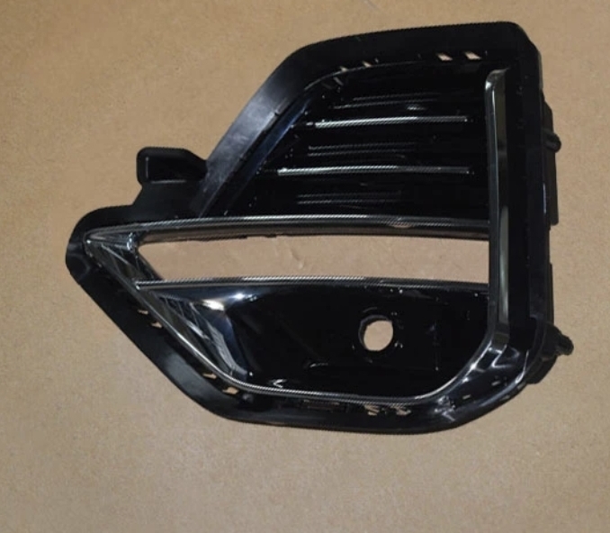 قاب دیلایت تیگو ۸ پرو سمت چپ‌