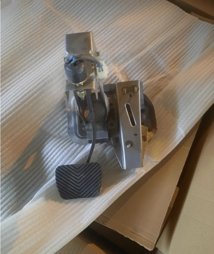 پدال ترمز برلیانس سری 300