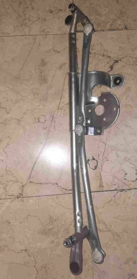 قیچی و موتور برف پاکن برلیانس سری ۳۰۰