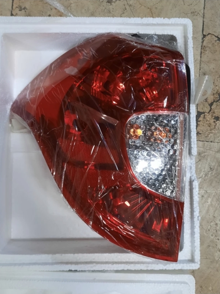 چراغ خطر عقب چپ جک J3